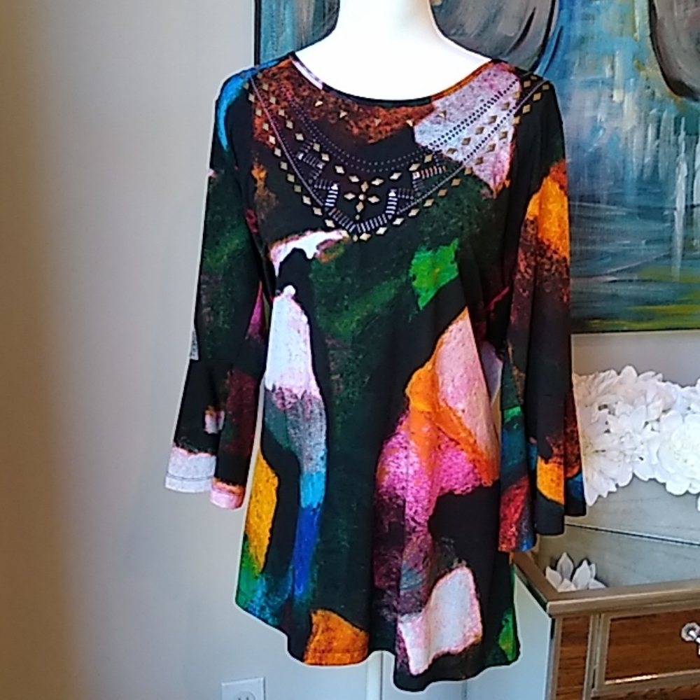 VonMaur Top